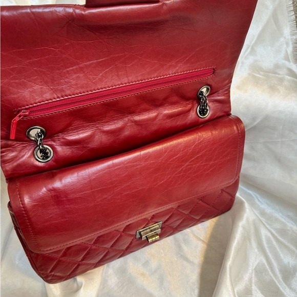 Chanel 2.55 Reissue Quilted Classic Double Flap Bag (Size 227) - Picture 8 of 16